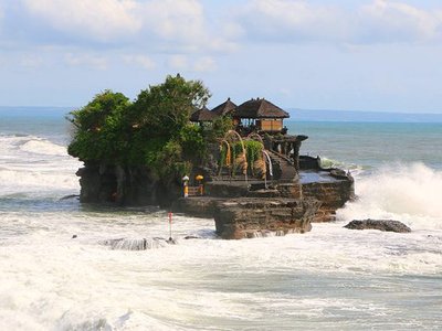 Tanah Lot
