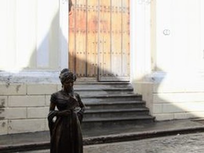Statue of Cecilia Valdes