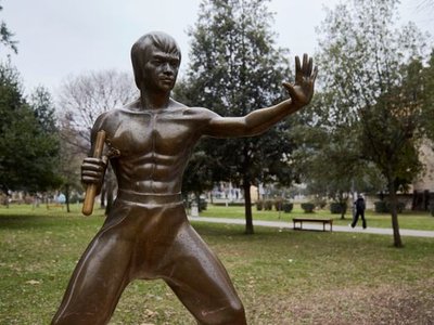 Bruce Lee Sculpture of Mostar