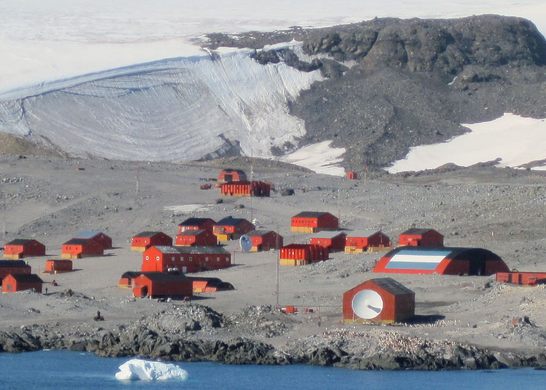 Esperanza Base