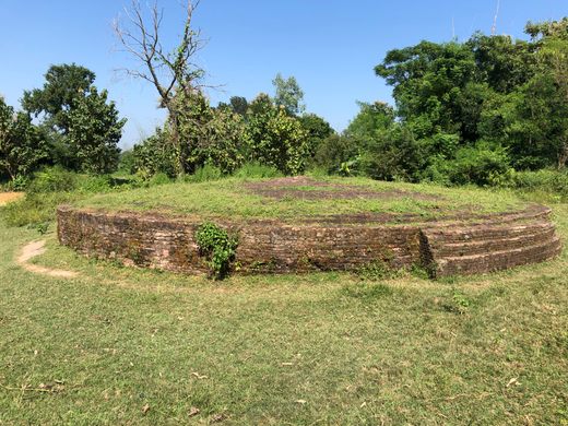 Dhamnihawa Stupas