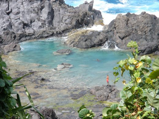 Owia Salt Pond