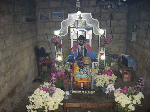 Maximón