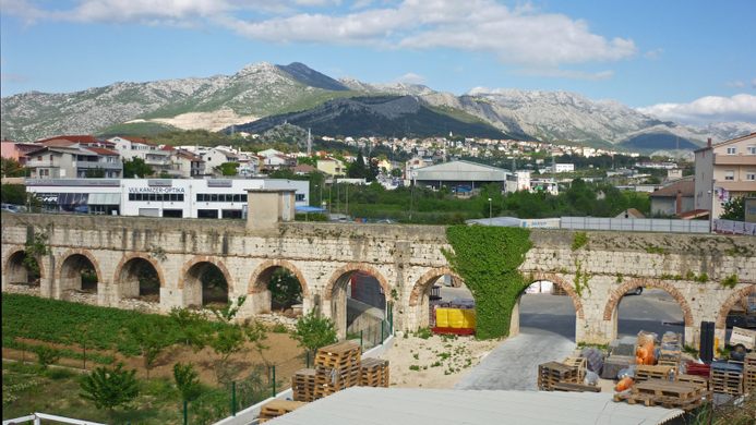 Dioklecijanov Akvadukt (Diocletian Aqueduct)