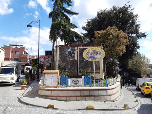 Isa Yusuf Alptekin Park