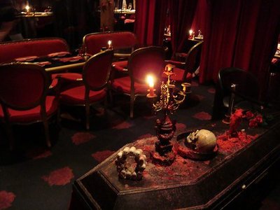 Vampire Café
