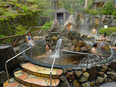 Yunessun Spa Resort